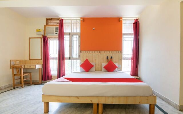 OYO 22407 Golden Sands Classic