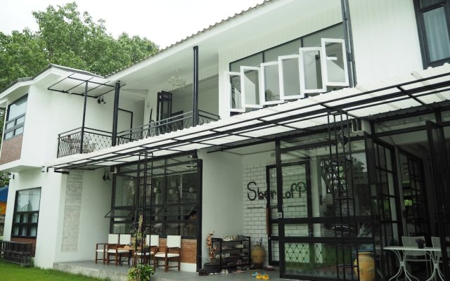 Sherloft Home & Hostel