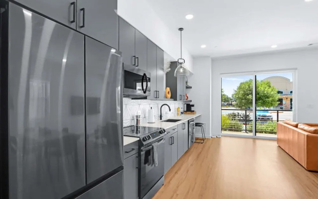 Pure Texas Poolside Oasis Steps to Entertainment