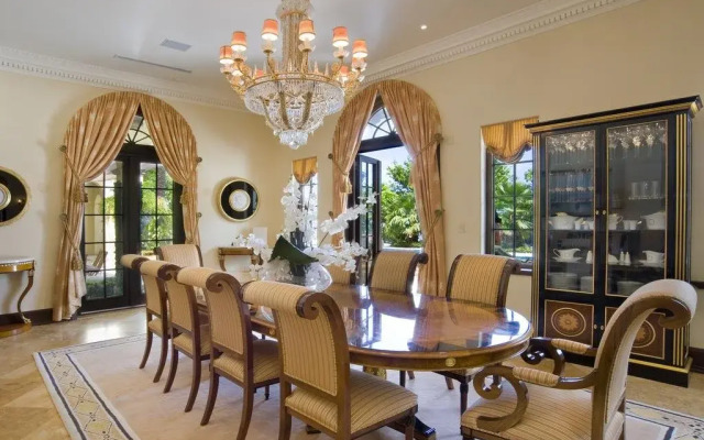 Villazzo Villa Miami