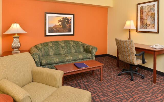 Best Western Louisville East Inn & Suites