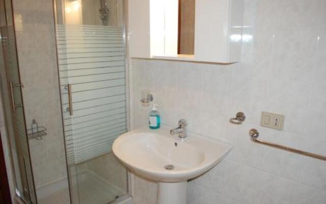 Appartamenti Torre di Chia