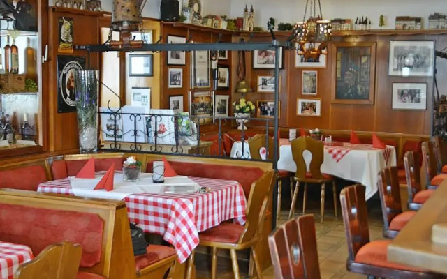 Gasthaus Metzgerei Pension Maßem