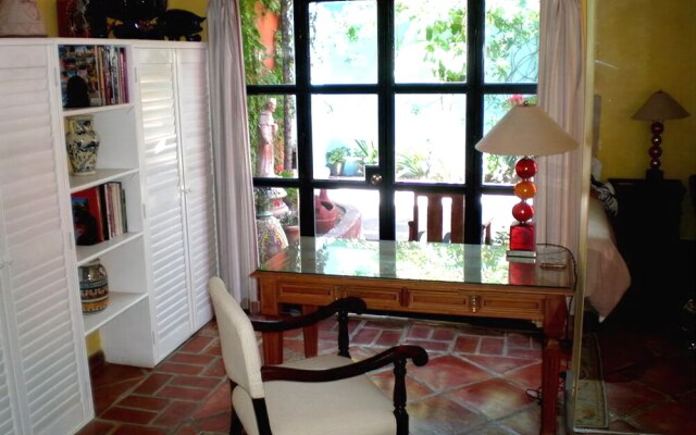 Casa Cinco Patios