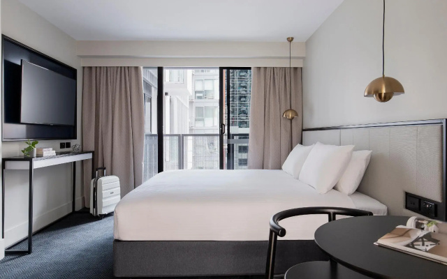 Brady Hotels Jones Lane