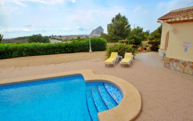 Estrelizia - pretty holiday property with garden and private pool in Calpe