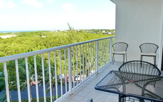 South Seas Tower 4-602