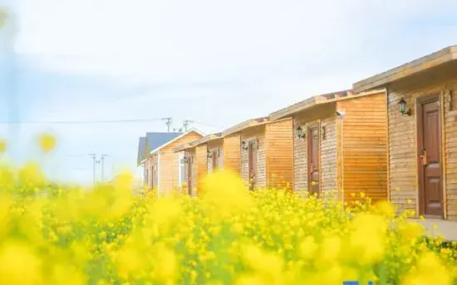 Xingsu Grassland Starry Sky Inn