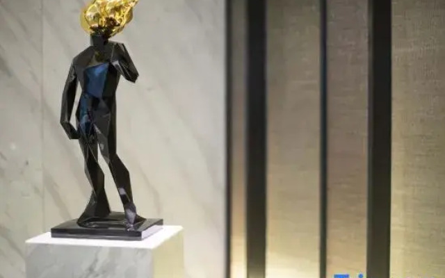 Orange Hotel  (Shanghai Hongqiao Railway Station Beidi Road)