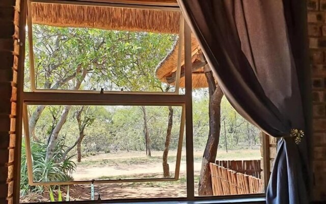 Unathi Game Lodge
