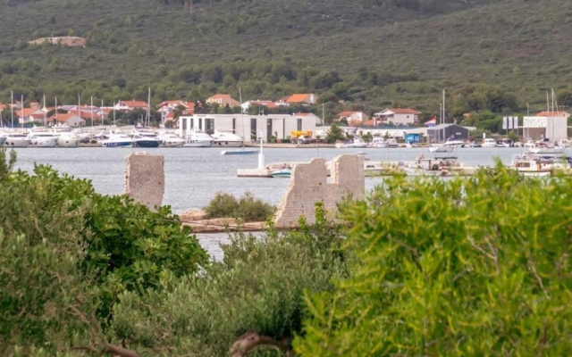 Apartment Darko 2 - 50 m from sea: A6 Sukosan, Zadar riviera