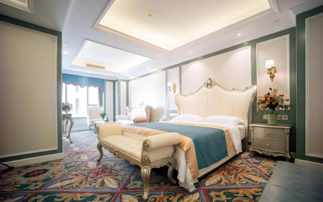 Chengdu Creyad Hotel