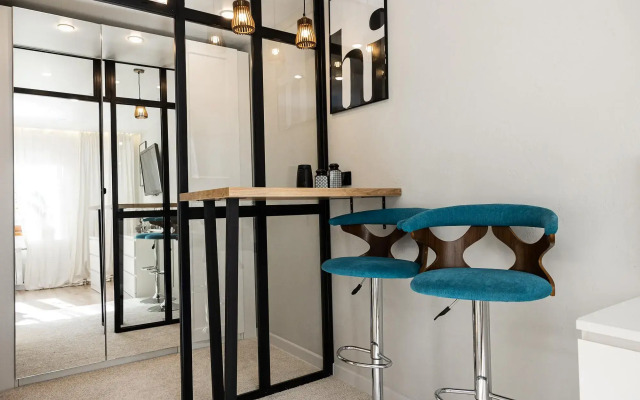 Home24 on 76 Yuzhnobutovskaya Street