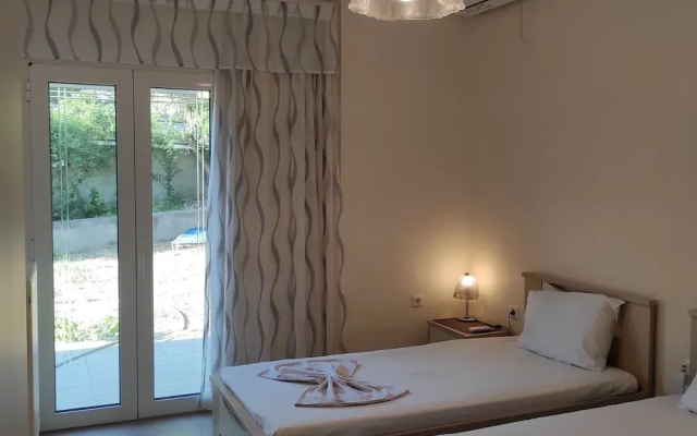 Sea Breeze Villa With Stunning sea View Near Rethymno Town and the Beach