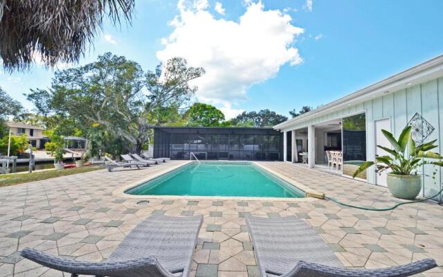 Central - Edgemere 738