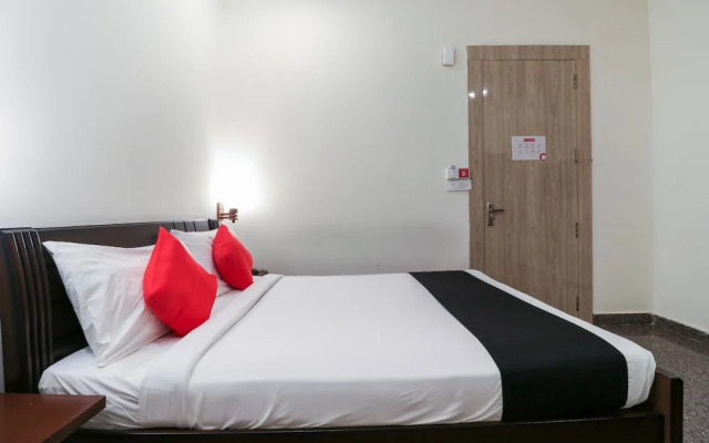 Capital O 67657 Schmear Suites