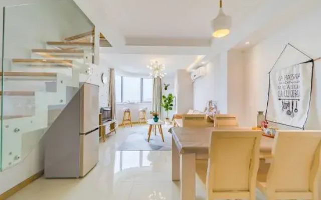 Ruili Apartment