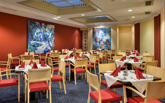 Austria Trend Hotel Ananas