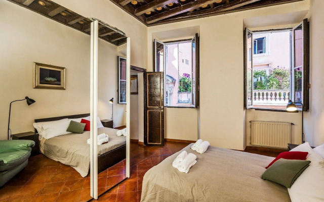 Rome Unique Spanish Steps Apartments