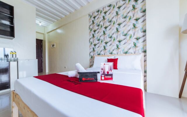 RedDoorz Plus near CK Square Cainta