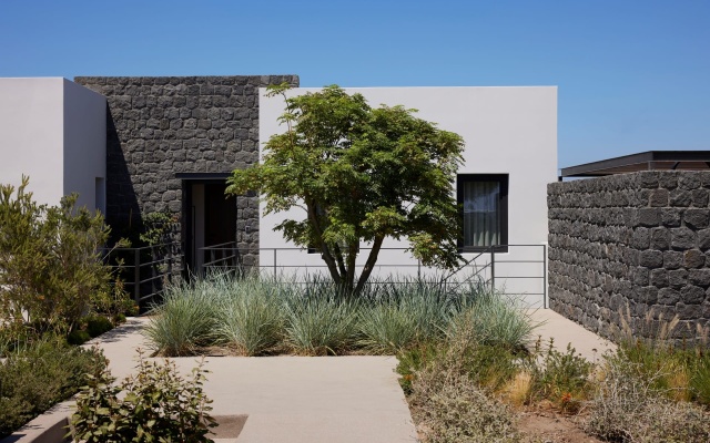 Aernia Suites & Art