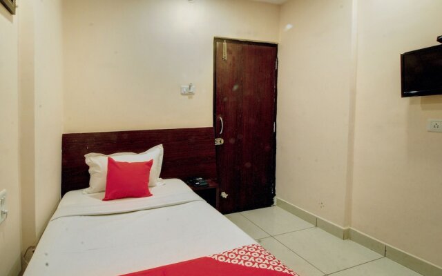 OYO 30475 Sangam Residency