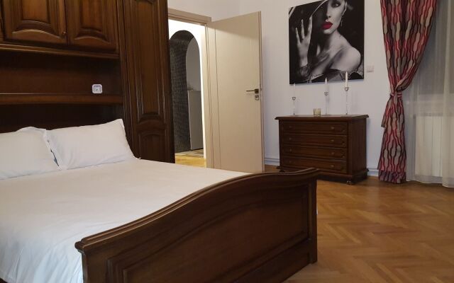 Studio Novotel Apartments