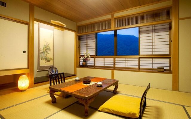 Hirayuonsen Yamatokan