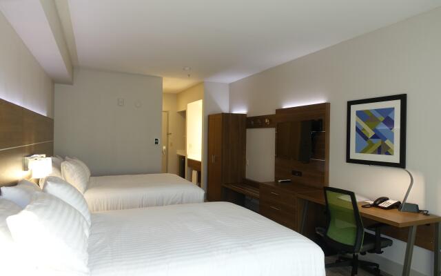 Holiday Inn Express & Suites Brentwood by IHG