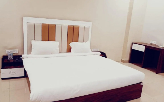 Hotel Emperor Paradise