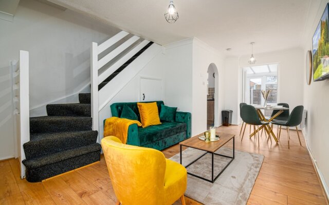 Luxurious 2 bed House - Free Parking