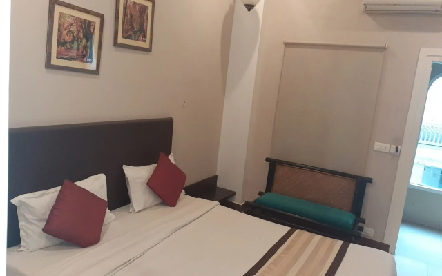 Townhouse OAK Hotel Dev Villas