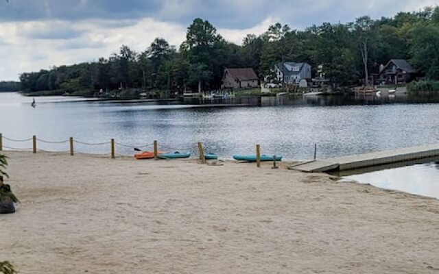 Holiday Home Near Lake and Pool