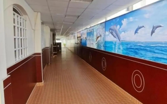 Dolphin Hotel