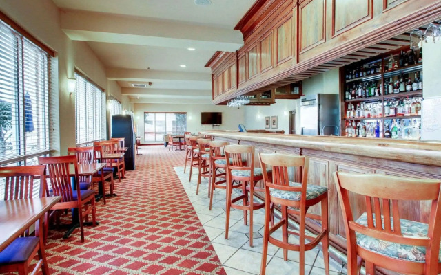 Clarion Suites