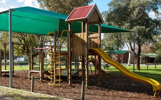 Lake Fyans Holiday Park