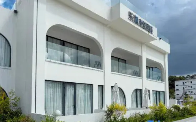 Shenzhen Le Chao Ben Yue Seaside Residence  Hotel