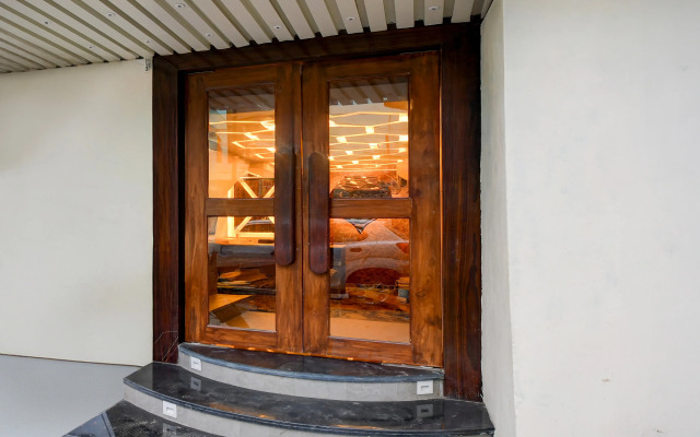 Super Townhouse Varanasi Railway Junction