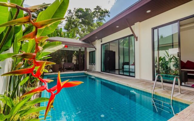 Tropical Pool Villas near Phuket Zoo