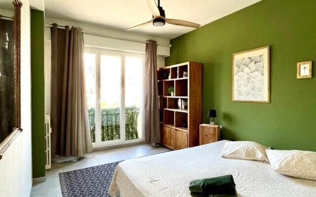 2 Bedrooms - Sea View Apartment