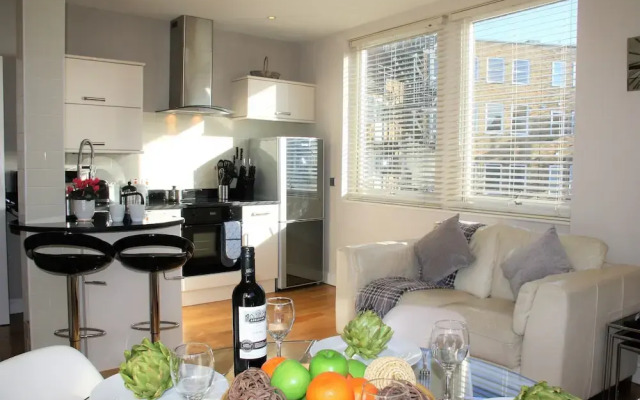 The Courtyard, Windsor, 2 Beds