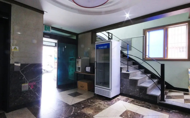 Jeonju Junghwasan-dong Q