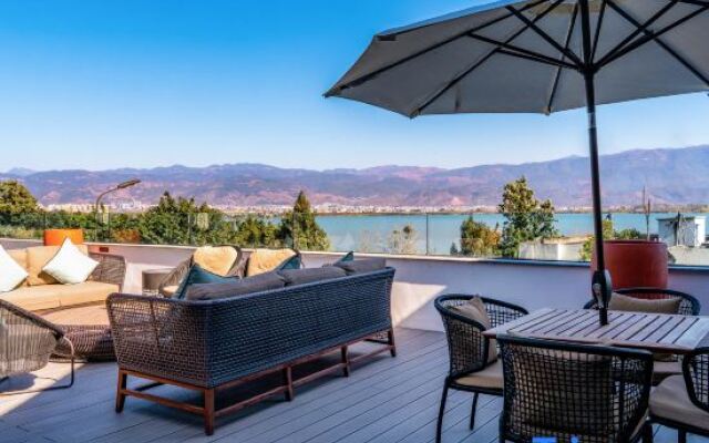 Xichang Guanhai Tingtao Art Hotel