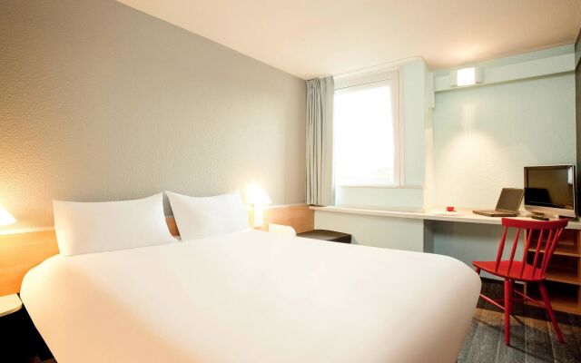 ibis Paris Gennevilliers