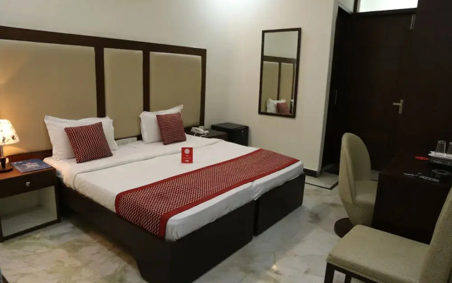 OYO Rooms 486 IGI Airport Near Main Road