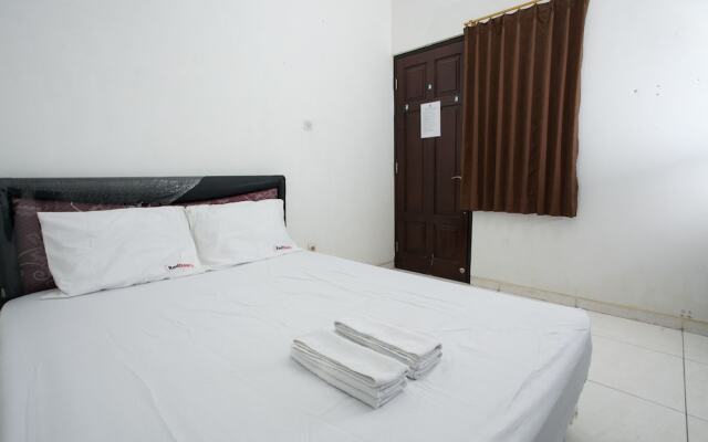 Reddoorz near Kejaksaan Negeri Surabaya