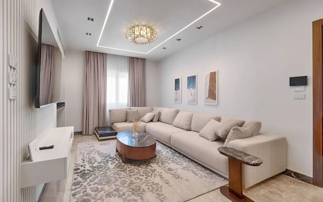 Vesta - Luxury Villa - 3BR - CFC I