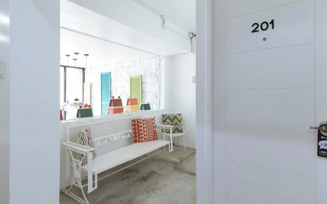 RedDoorz Plus @ Danlig Street Makati