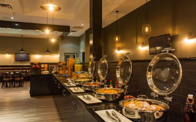 Peavine Inn And Suites High Prairie