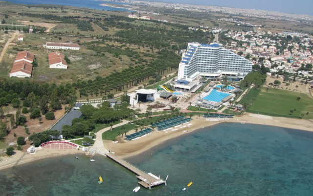 Venosa Beach Resort & Spa